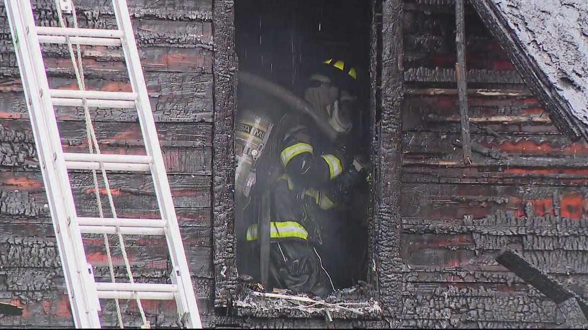 Fire destroys Hamtramck home, spreads to other houses